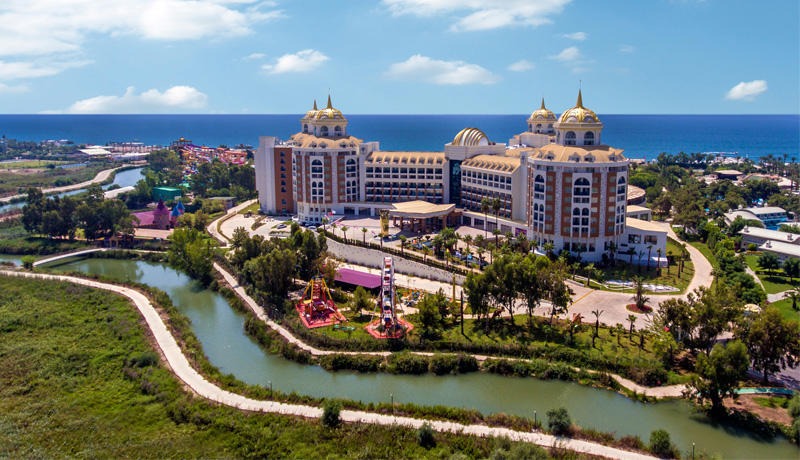 Delphin Be Grand Resort
