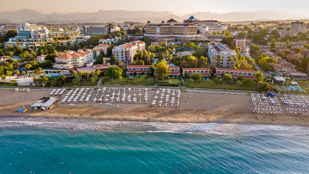Horus Paradise Luxury Resort