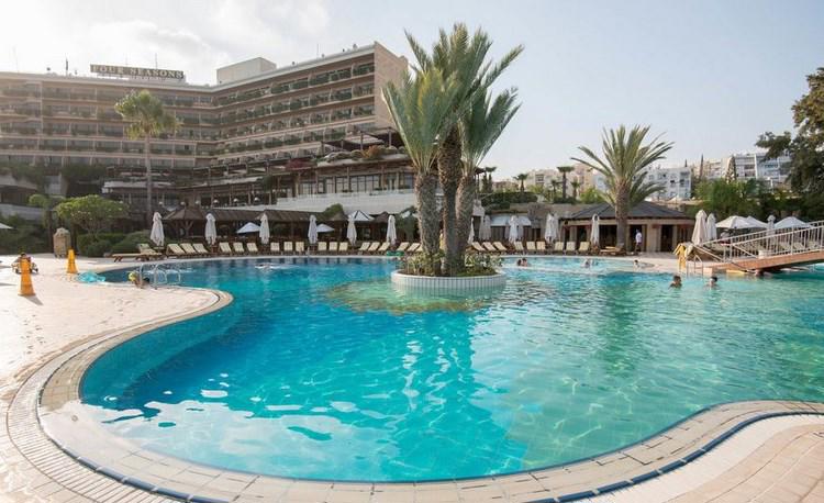 Hotel Four Seasons