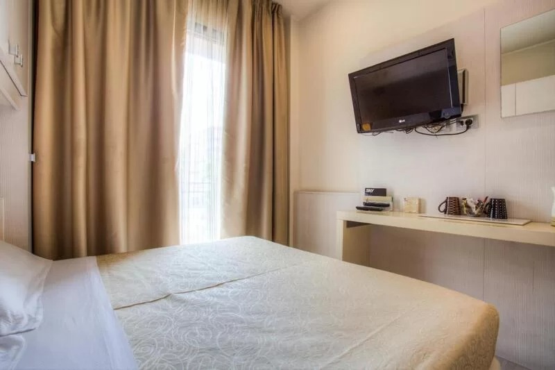 Hotel Ferreti Beach