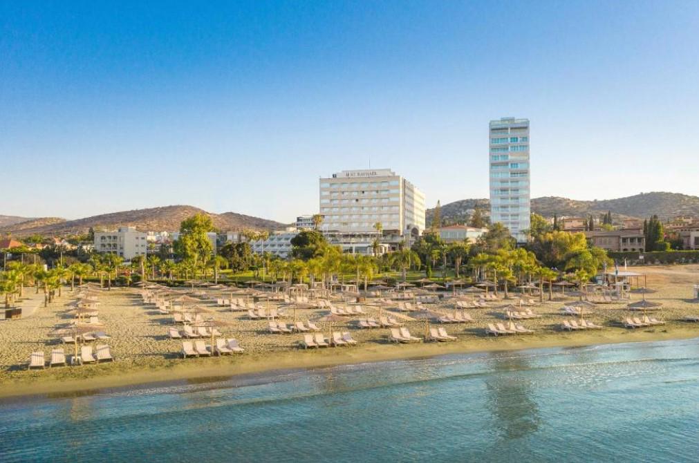Hotel St. Raphael Resort