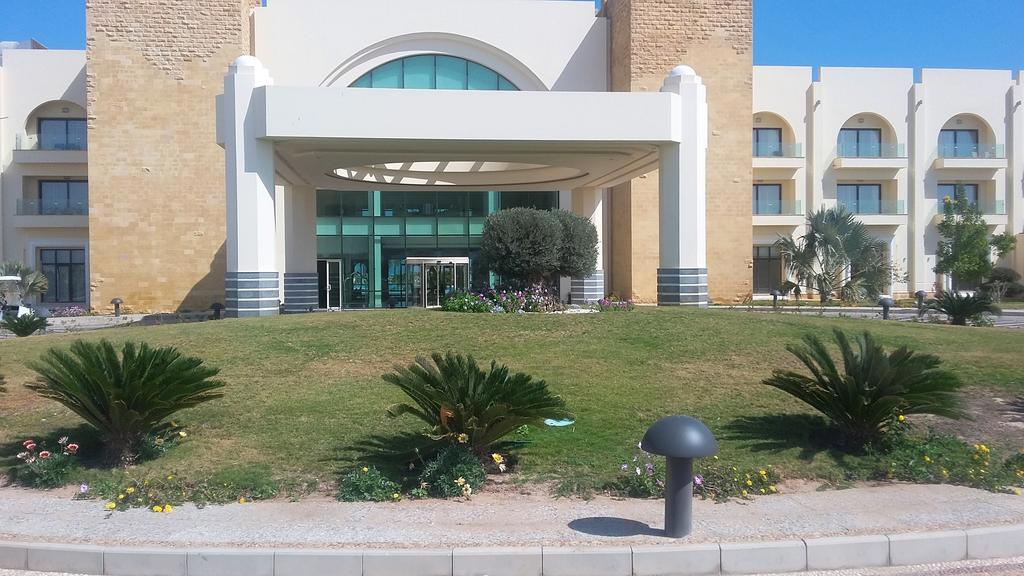Movenpick Waterpark Resort and Spa Soma Bay