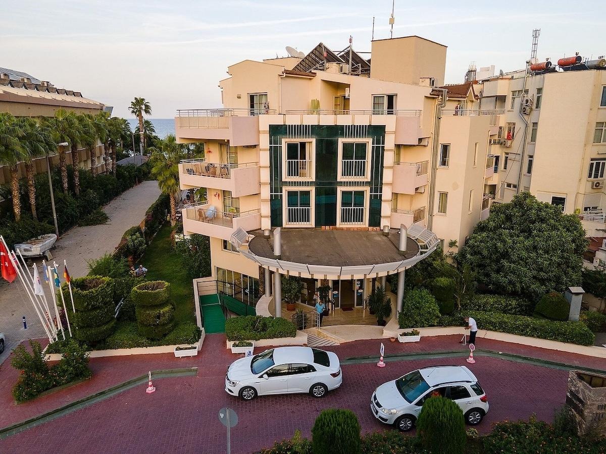 Viking Nona Beach Hotel