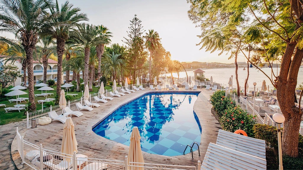Utopia Beach Club