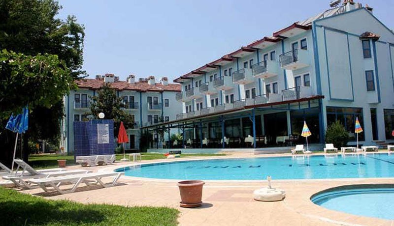 Aymes Hotel