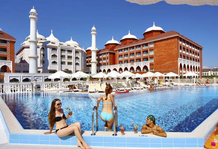 Royal Taj Mahal
