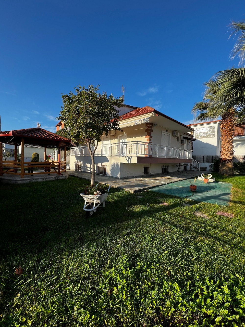 Vila Thomai