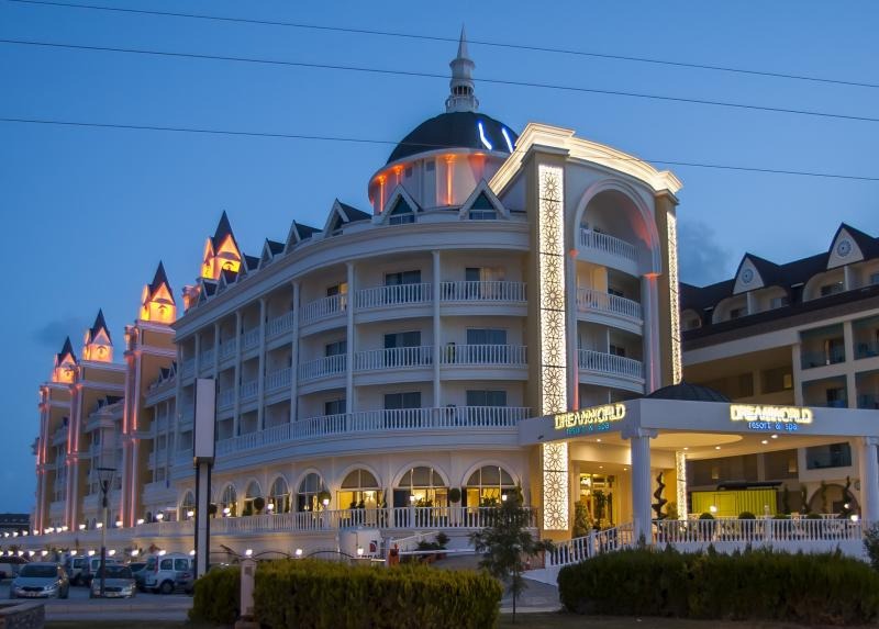 Dream World Resort