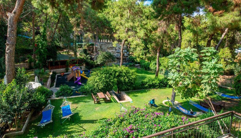 Utopia World Hotel