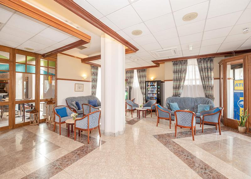 Gillieru Harbour Hotel