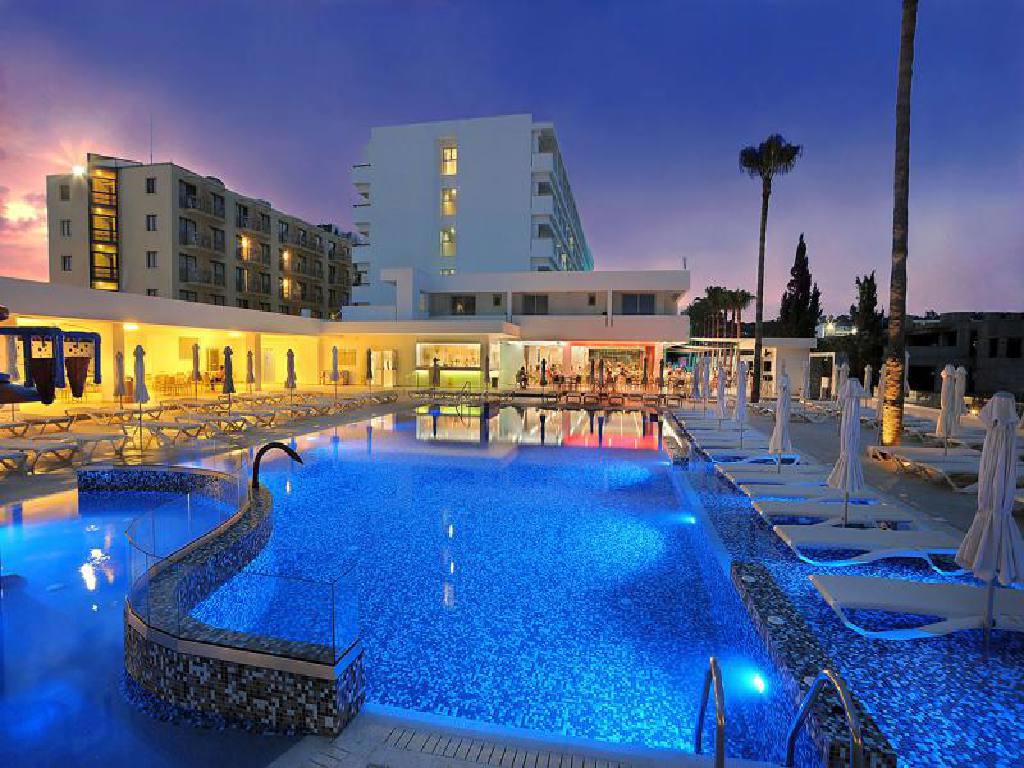 Hotel Nelia Beach