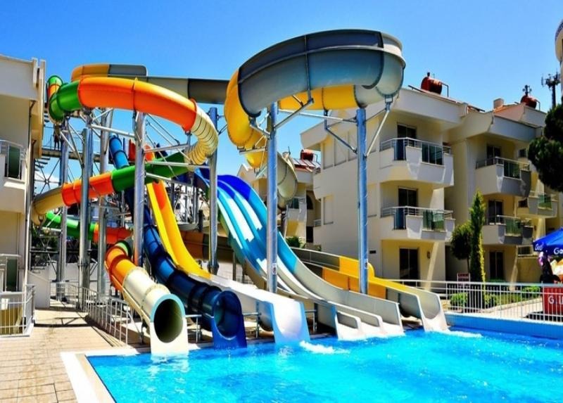 Dream World Hill Resort