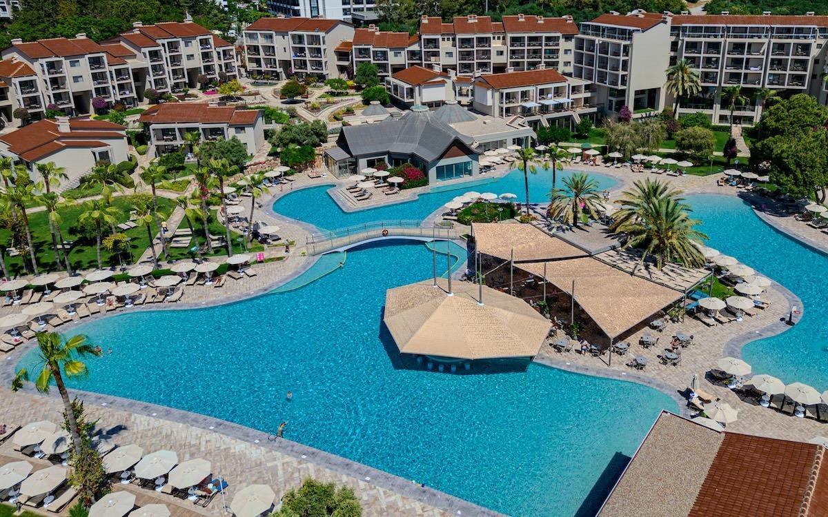 Arum Barut Collection