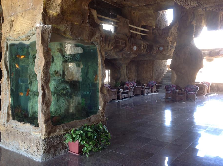 Caves Beach Resort