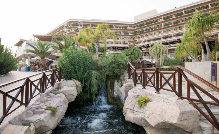 Hotel Four Seasons