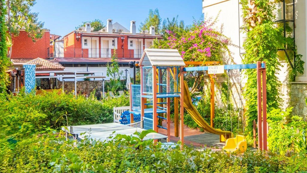 Perdikia Beach Hotel