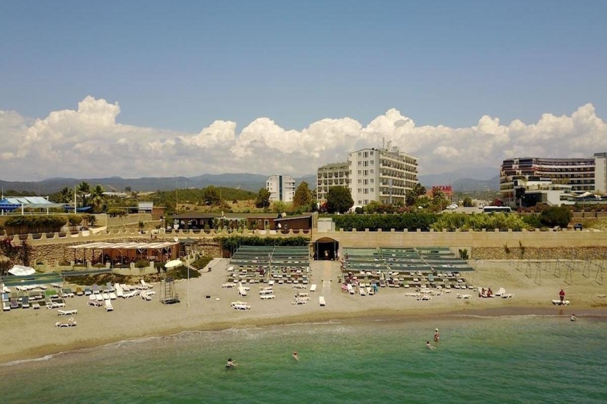 Asrin Beach Hotel