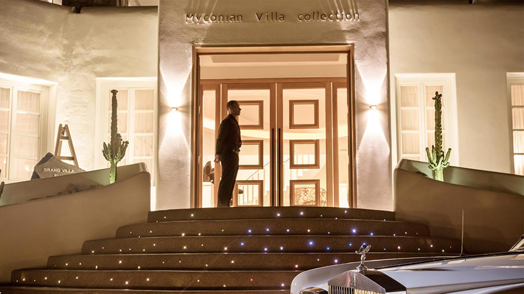 Myconian Vila Collection