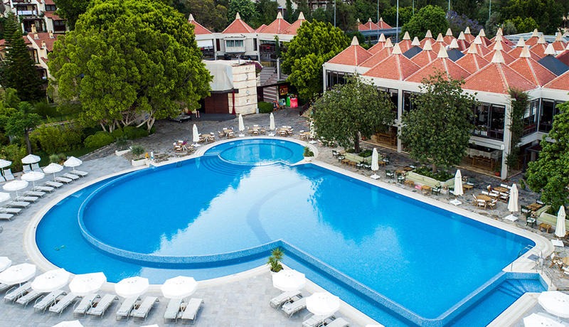 Hillside Beach Club