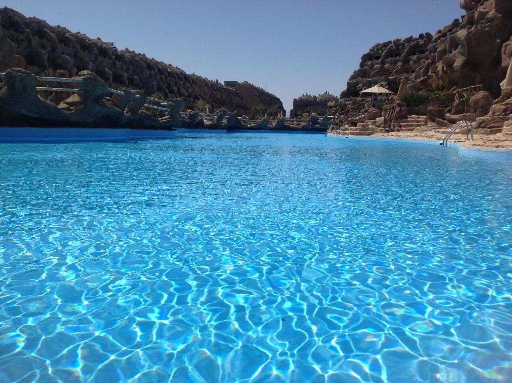 Caves Beach Resort