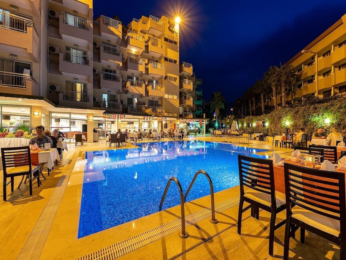 Viking Nona Beach Hotel