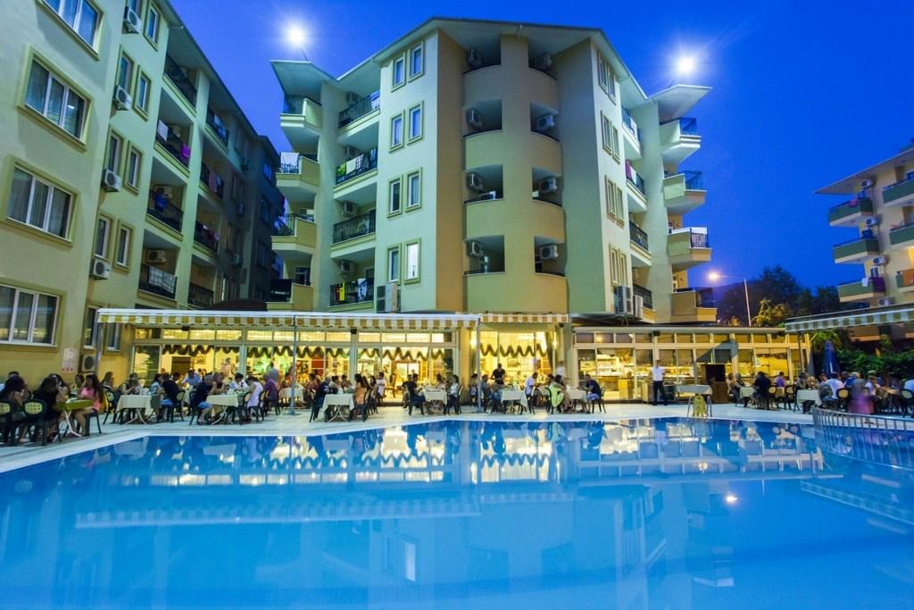 Hotel Kleopatra Royal Palm