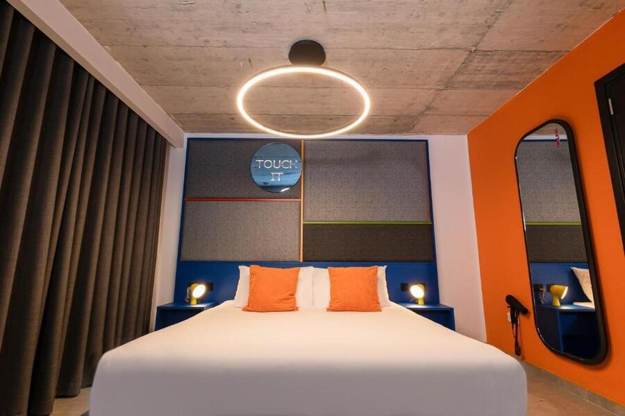 Ikyk Hotel