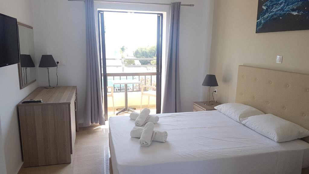 Hotel Prassino Nissi