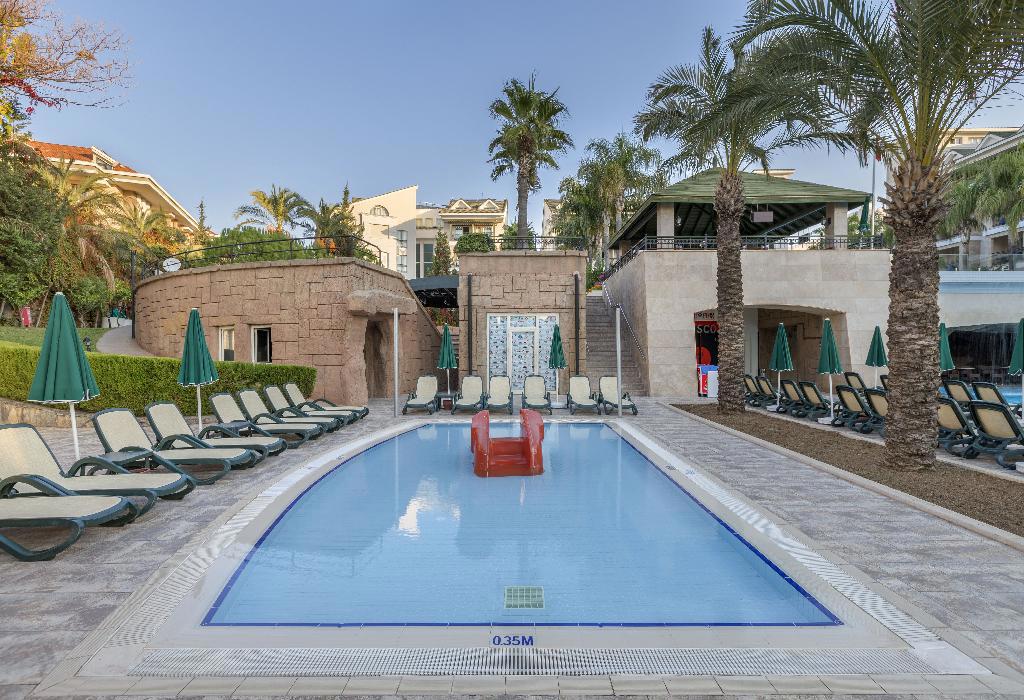 Hotel Dobedan Beach Resort Comfort