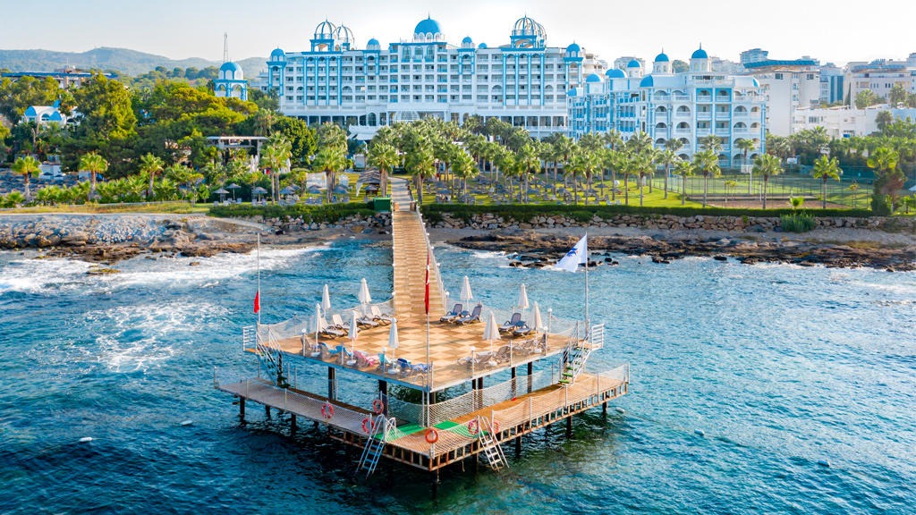 Rubi Platinum Spa Resorts & Suites