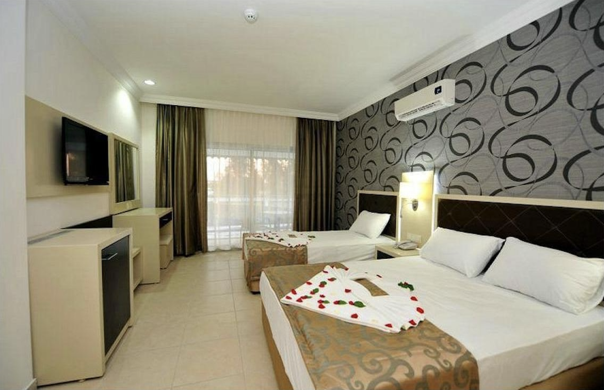 Asrin Beach Hotel