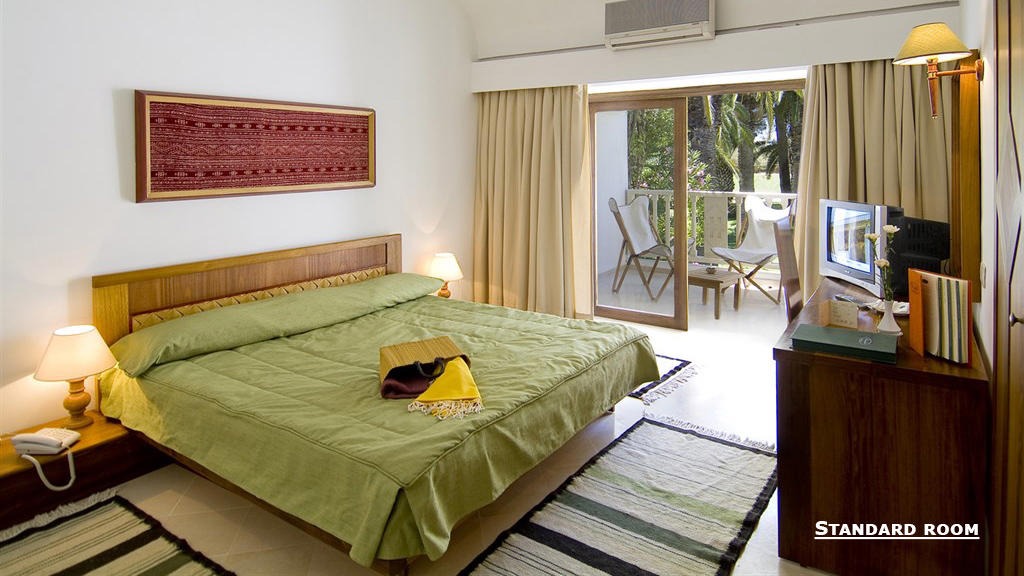 Orangers Beach Resort & Bungalows