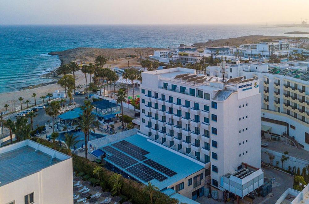 Hotel Anonymous Beach