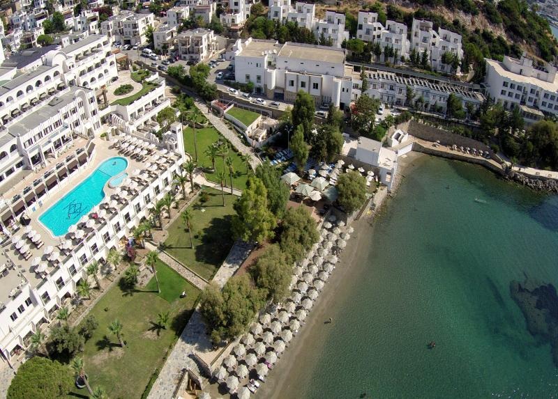 Azka Hotel