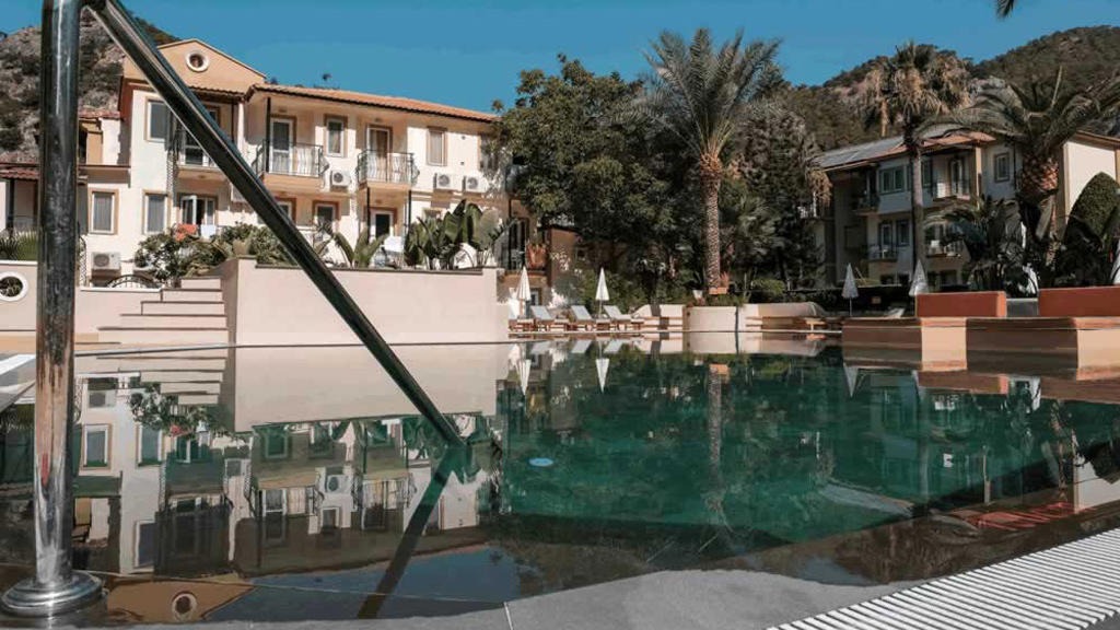 Karbelsun Hotel