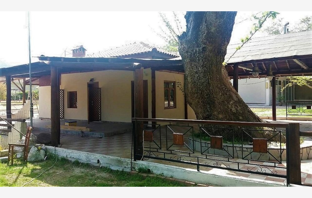 Vila Platanos