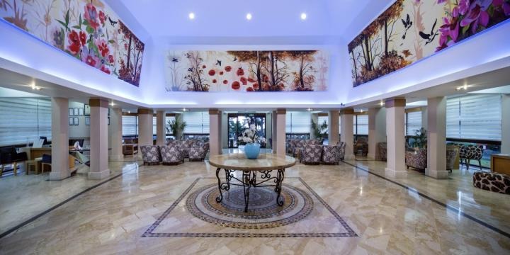 Crystal Flora Beach Resort