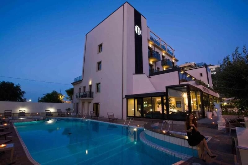 Hotel Ferreti Beach