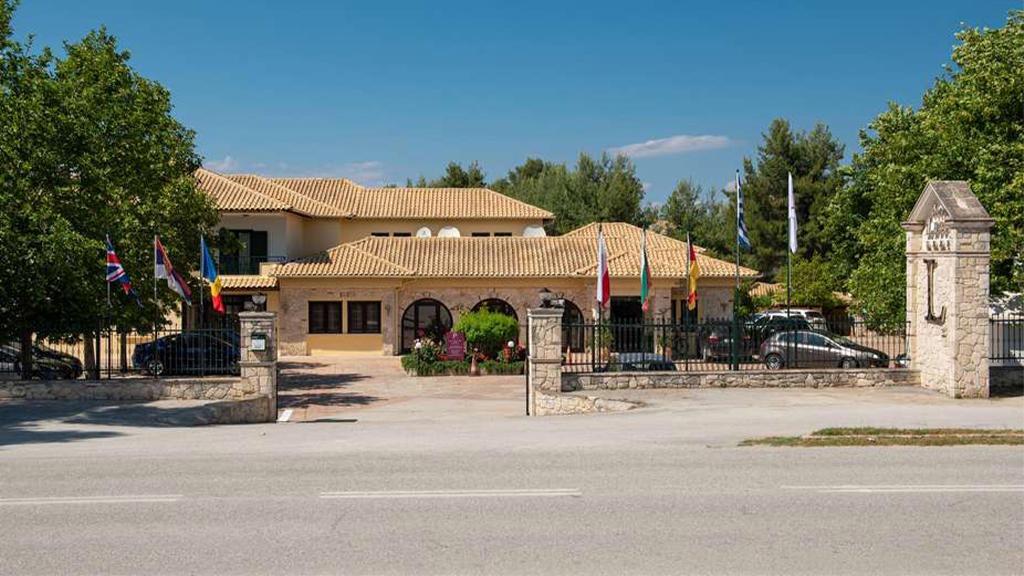 Lesse Hotel 