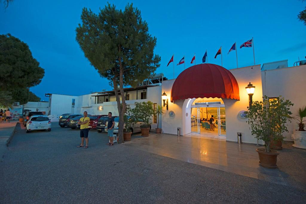 Hotel Sami Beach