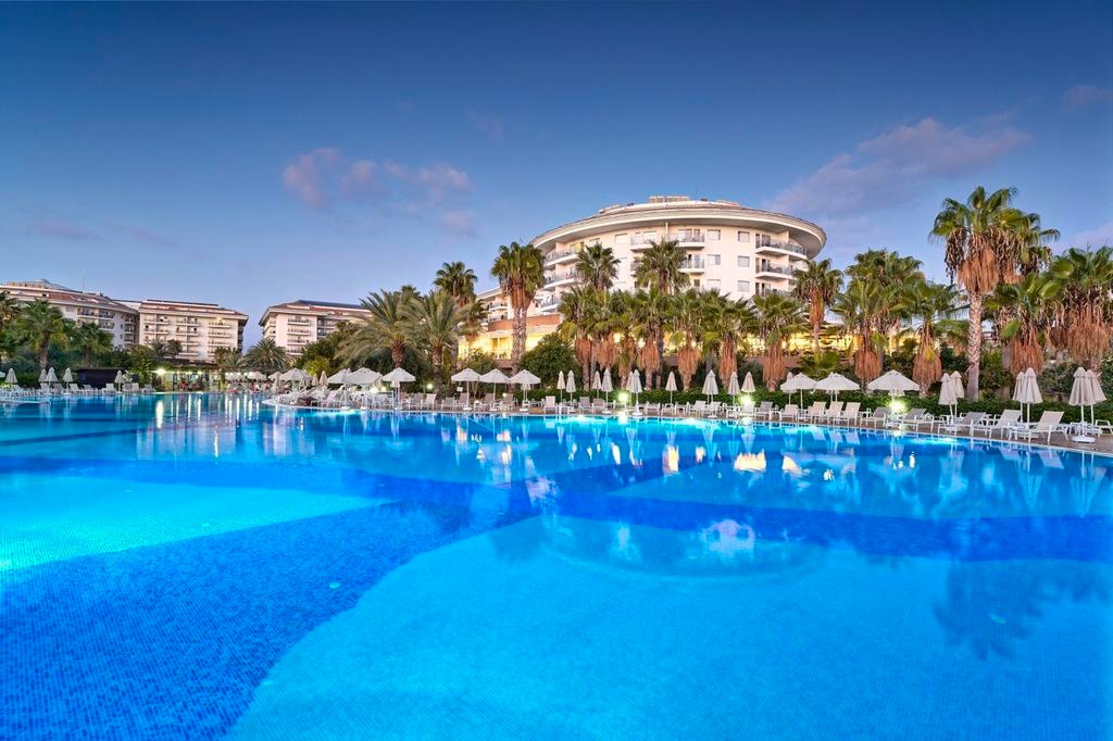 Seaden Sea World Resort and Spa