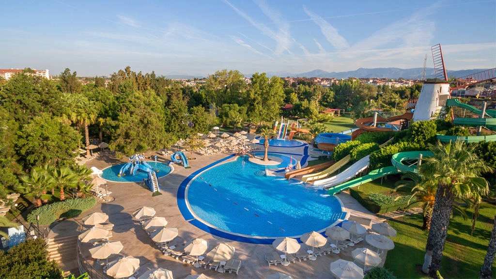 Starlight Resort Hotel