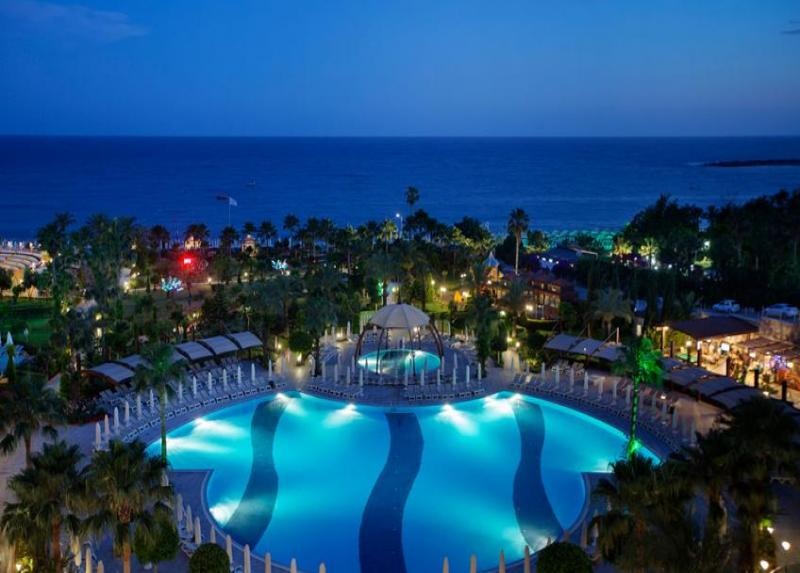 Saphir Resort and Spa