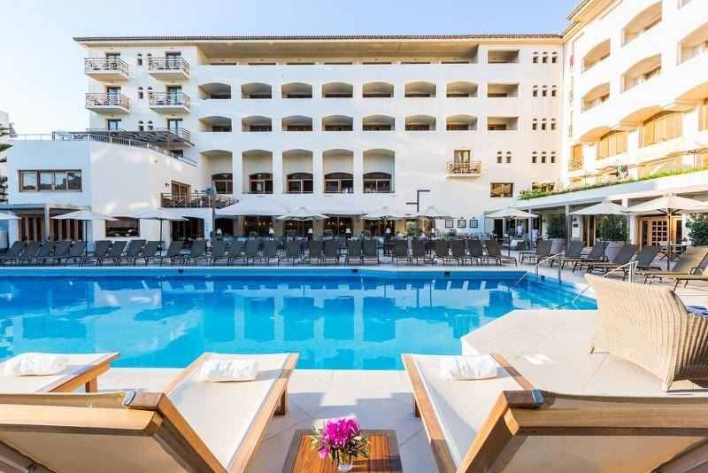 Hotel Thearthemis Palace