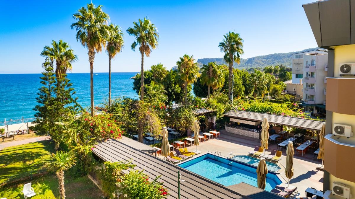 Fame Beach Hotel