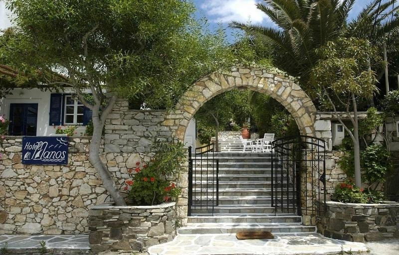 Manos Hotel