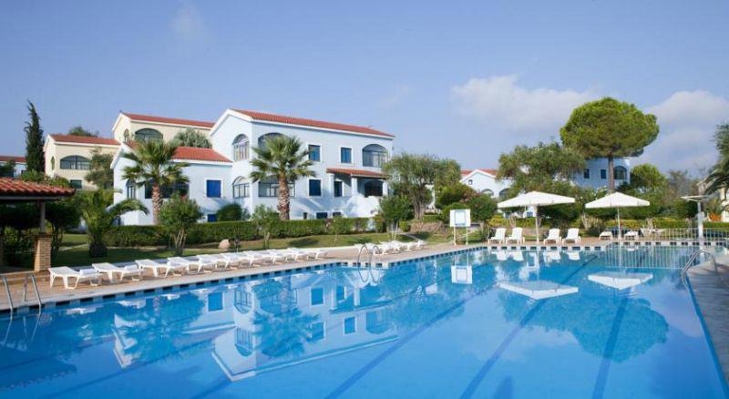 Govino Bay Hotel