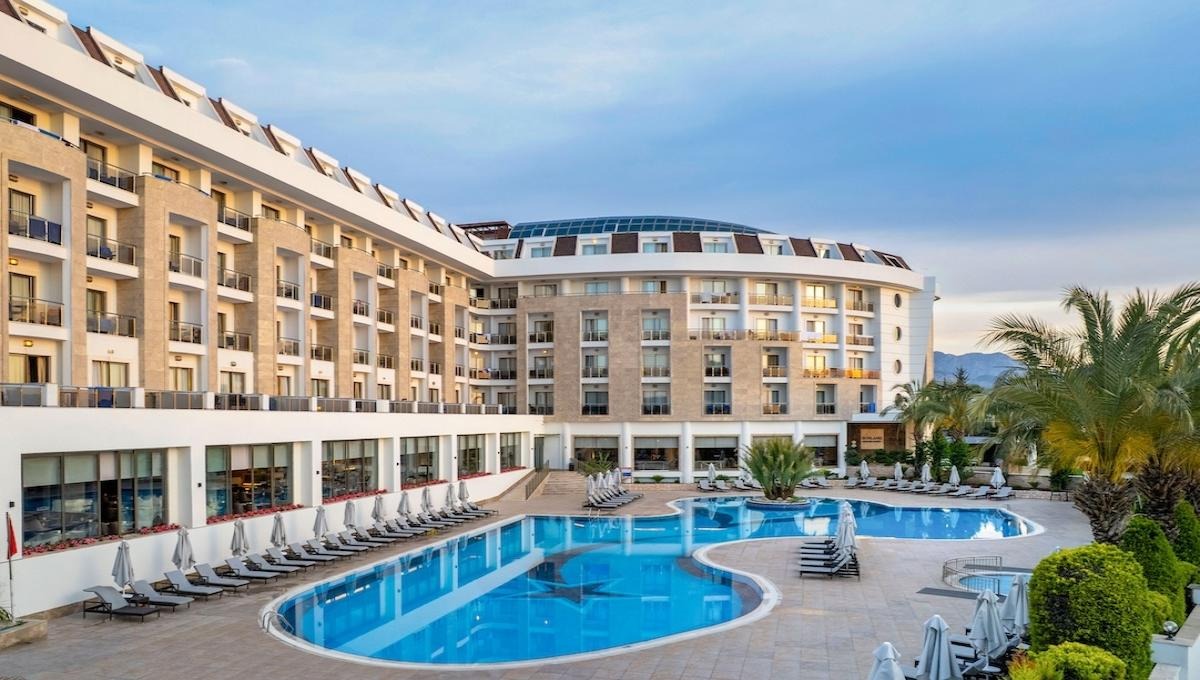 Sunland Resort Hotel