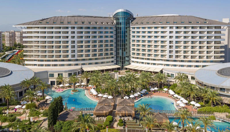Royal Wings Hotel