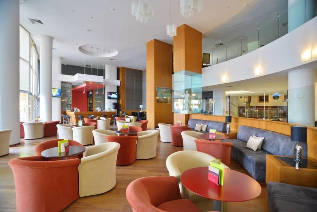 Hotel Golden Bay 